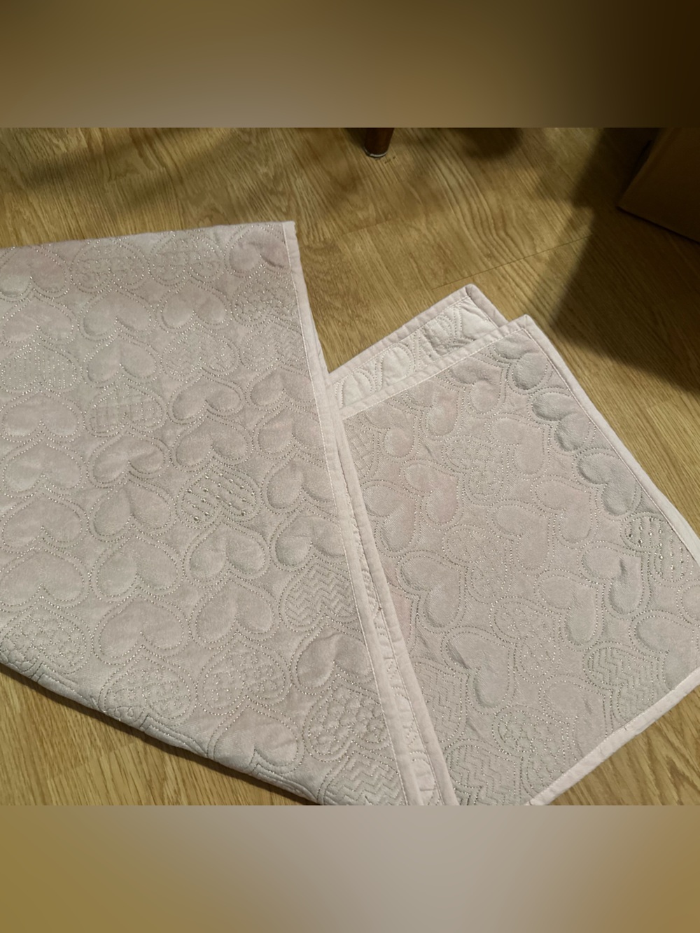 cupcakes & cashmere Pale Pink Quilted Heart runner